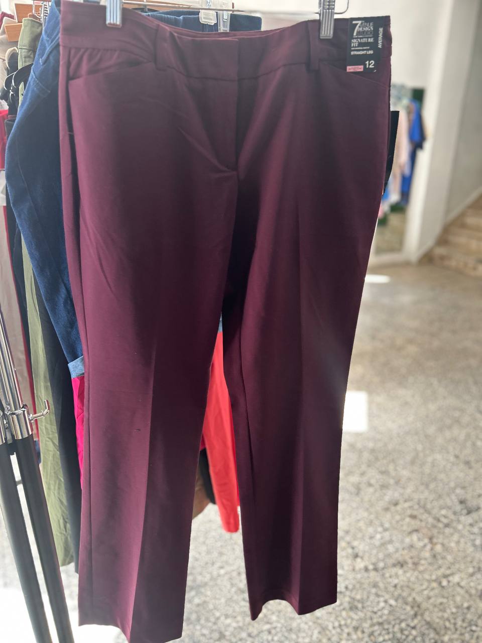 Pantalón NY&C Rojo Vino de Mujer