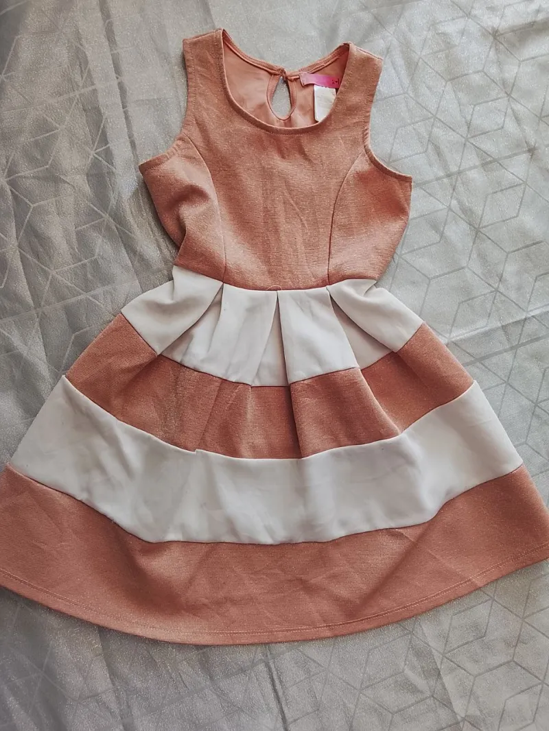 Vestido Hip Blanco con Rosado de Niño