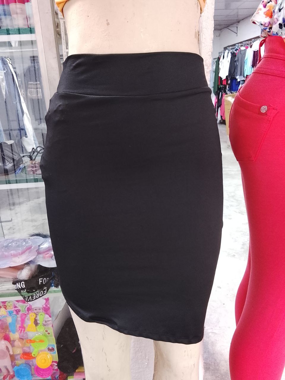 Falda Negra de Mujer