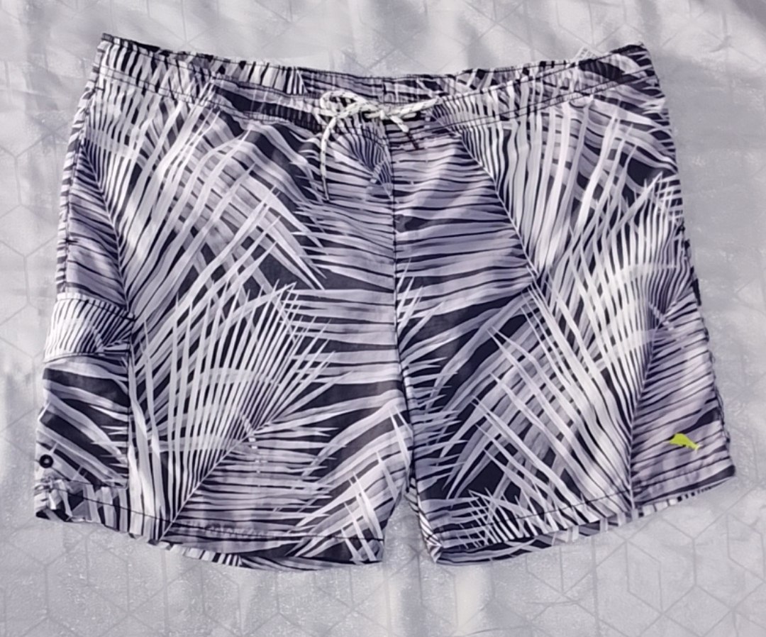 Bermuda Tommy Bahama Blanco con Negro de Hombre